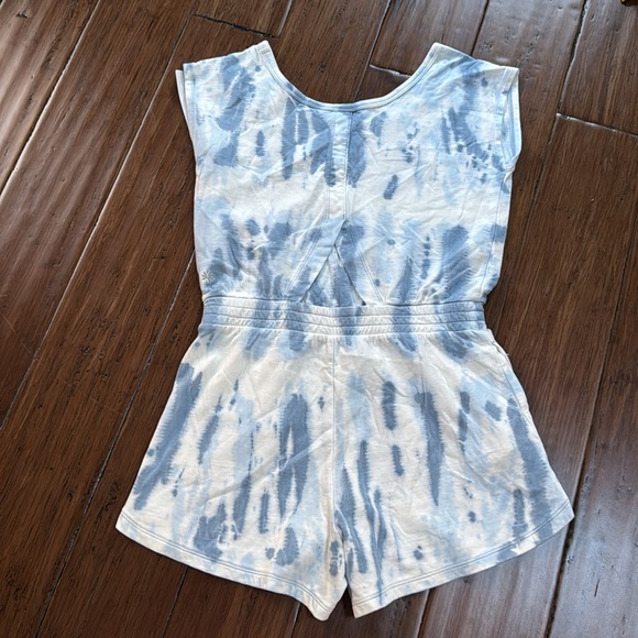 NWT Athleta Girl Tie-Dye Romper - XL/14 - Picture 2 of 7